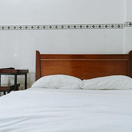 Sh Hotel Hue Bagian luar foto