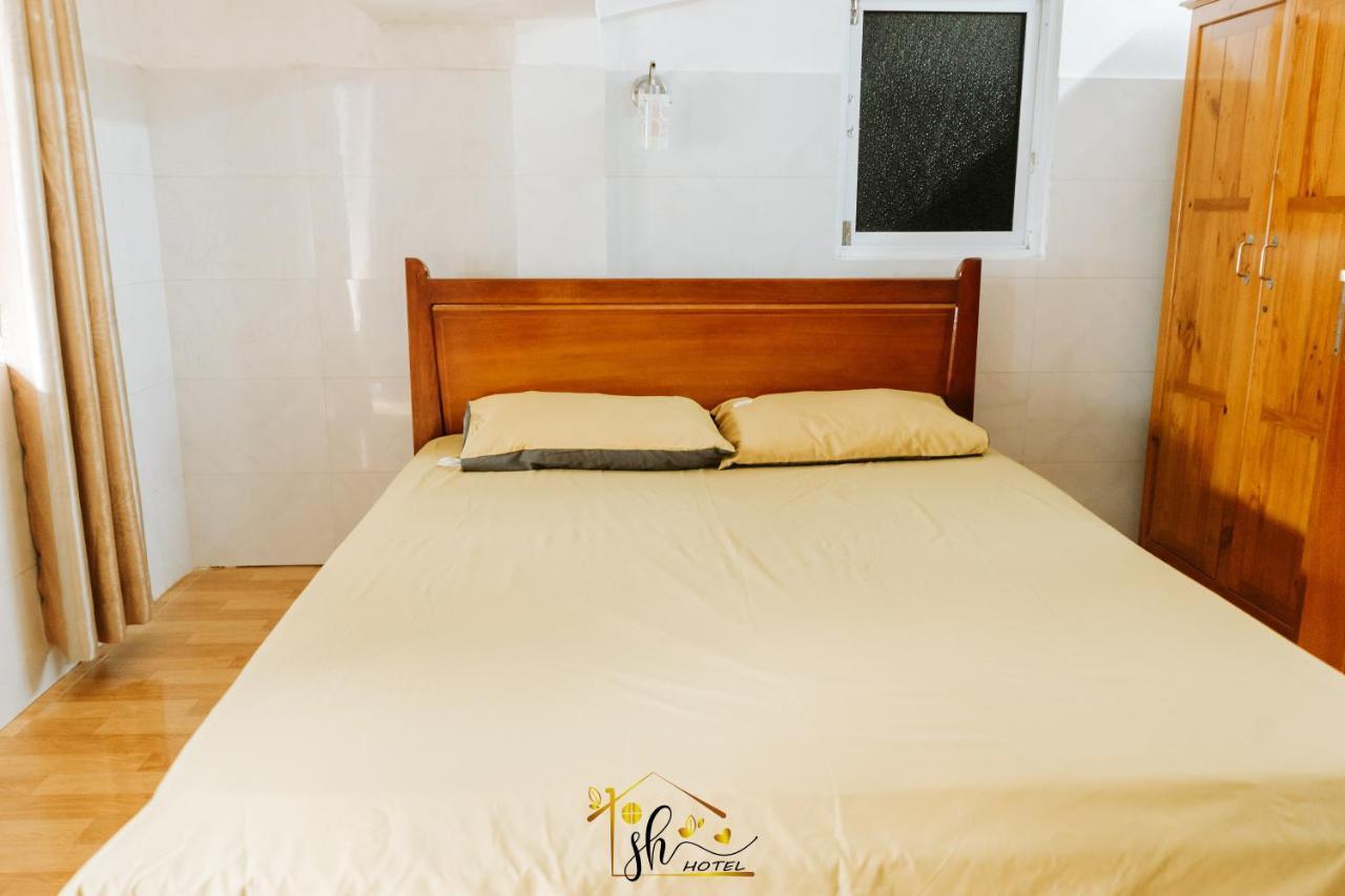 Sh Hotel Hue Bagian luar foto