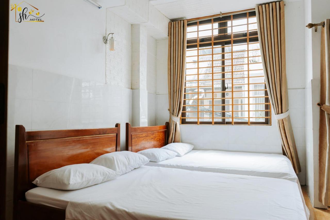 Sh Hotel Hue Bagian luar foto