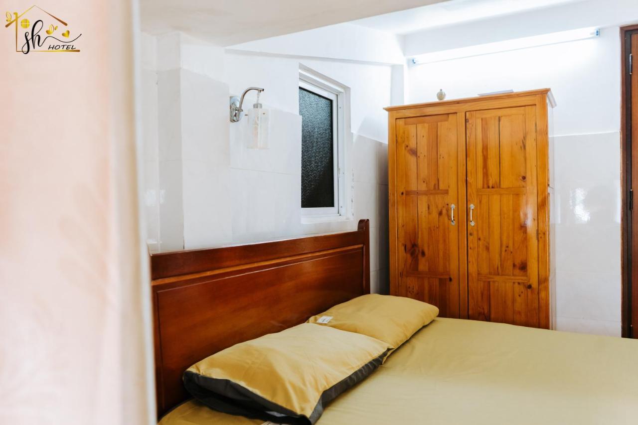 Sh Hotel Hue Bagian luar foto