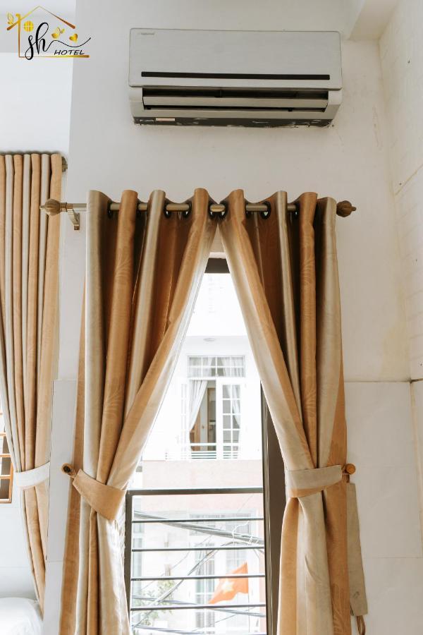 Sh Hotel Hue Bagian luar foto
