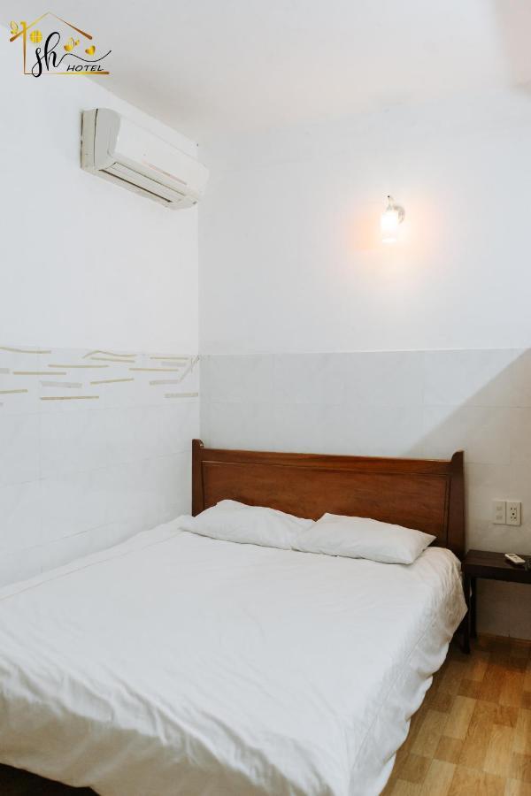 Sh Hotel Hue Bagian luar foto
