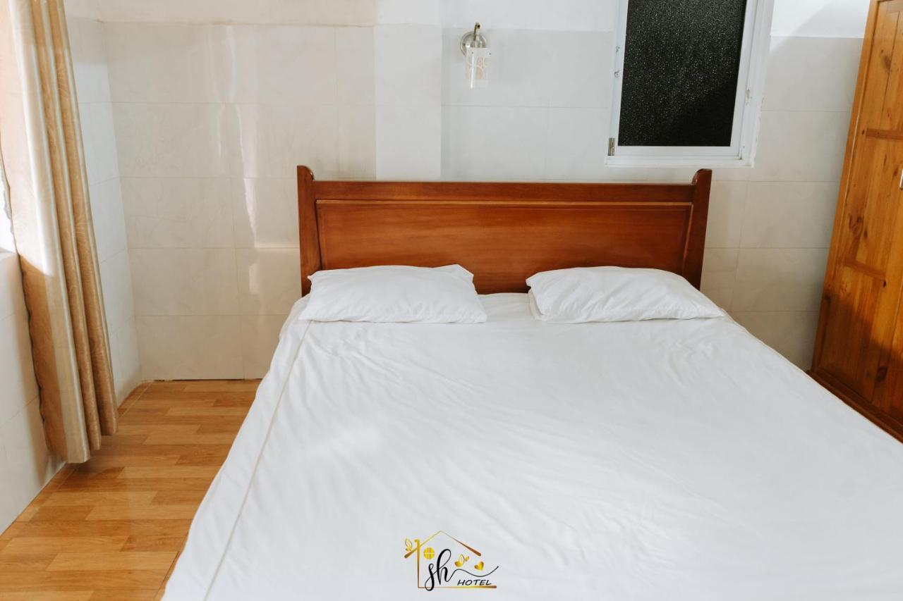Sh Hotel Hue Bagian luar foto